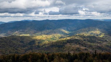Karpatların sonbahar manzarası, Ukrayna