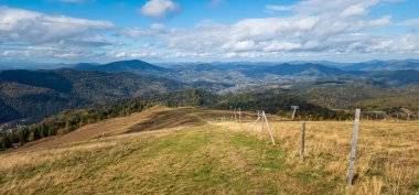 Karpatlar sonbaharda.