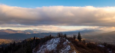 Sonbahar mevsiminde Karpat Dağları, Ukrayna