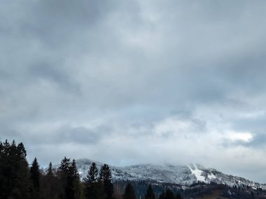 Dağların güzel manzarası