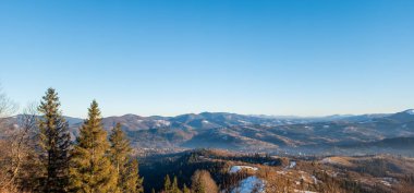 Dağlı güzel kış manzarası