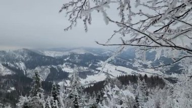 Dağların güzel manzarası