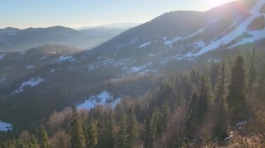 Karpat Dağları 'nın hava manzarası, Ukrayna