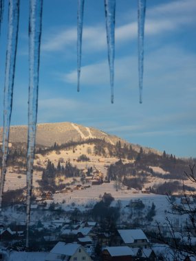 Karpat Dağları 'ndaki kış manzarası