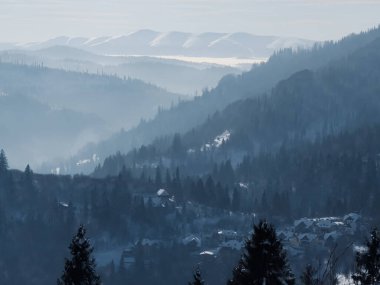 Karpat Dağları 'nda kış manzarası