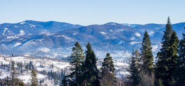 Kazakistan dağlarında kış