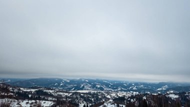 Karpatlar 'da kış dağları