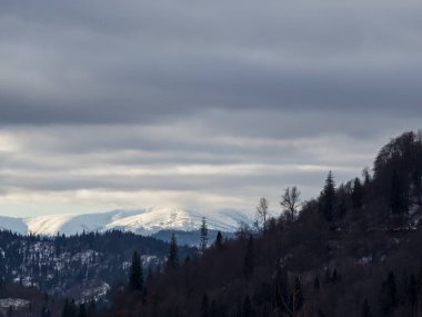 Dağların güzel manzarası