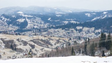 Karpatlar 'da kış dağı manzarası