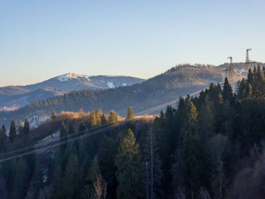 Ukraynalı Karpatların dağ manzarası