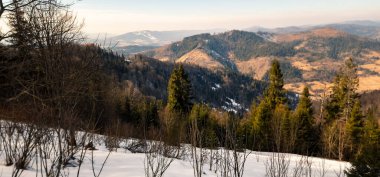 Dağların güzel manzarası