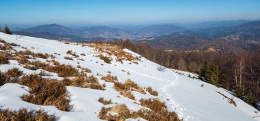İspanya 'daki Vitoşa Dağı' nın muhteşem hava manzarası.