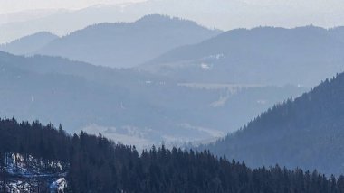 Dağların güzel manzarası