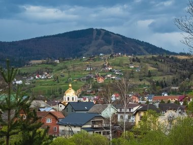 Başkentin eski kasabasının manzarası. Eyaletin en kirli şehirlerinin manzarası.