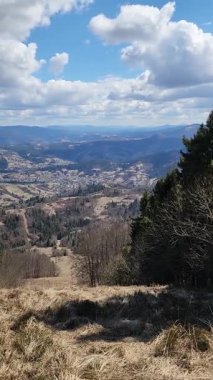 Dağların güzel manzarası