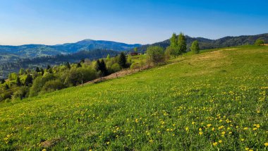 Dağların güzel manzarası
