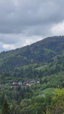 Karpatların güzel manzarası