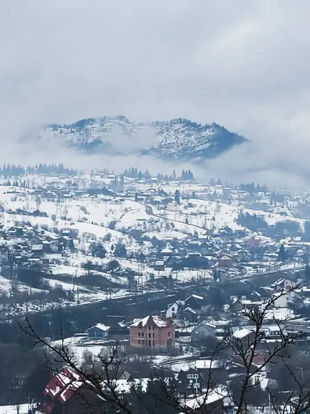 Dağların güzel manzarası
