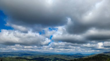 Karpatlar 'daki güzel dağlar.