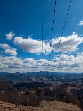kışın dağların görünümü