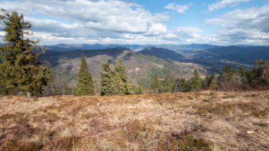 Dağların güzel manzarası