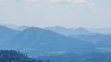 Dağların güzel manzarası