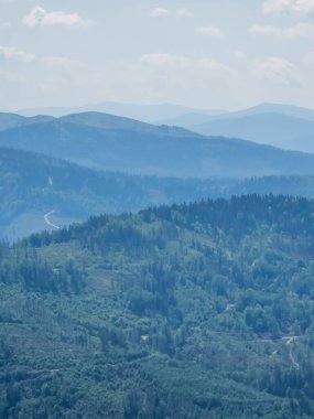 Dağların güzel manzarası