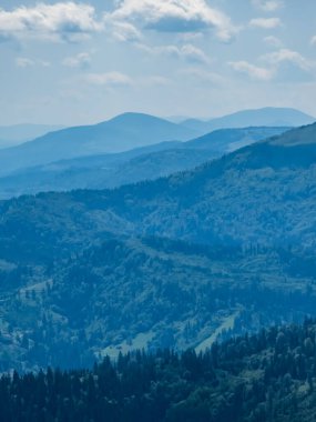 Dağların güzel manzarası