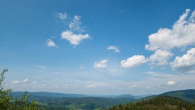 Karpatlarda Yaz manzarası