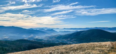 Karpat Dağları 'nda sonbahar manzarası