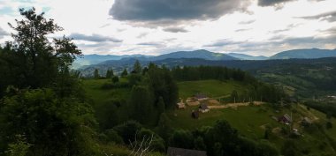 Karpatlar 'daki güzel dağ manzarası