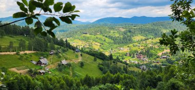 Fransa 'daki Carcascasne Dağları' nın güzel manzarası