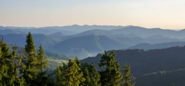 Dağların güzel manzarası
