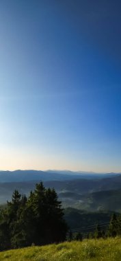 Güneşin Dağları.