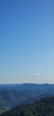 Czech dağlarındaki güzel yaz manzarası