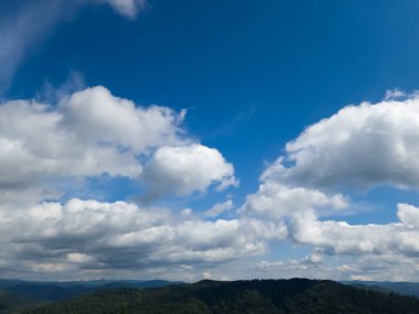 Dağların güzel manzarası