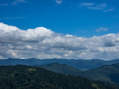 Karpatlar'ın güzel dağlarda
