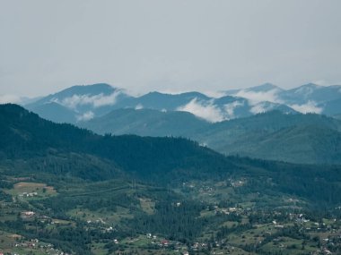 Karpatlar'ın güzel dağlarda