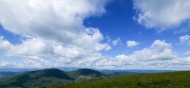 Karpatlar. Ukrayna Karpatlarının yaz dağları