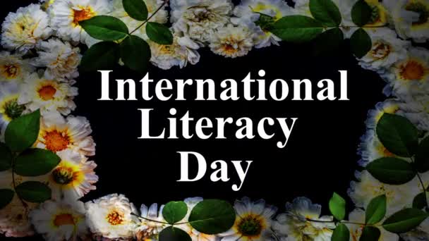 Międzynarodowy Dzień Czytania Pisania Kwiatami — Wideo stockowe