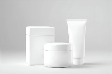 Beyaz beyaz tenli kaplar, beyaz kozmetik konteynırlar.