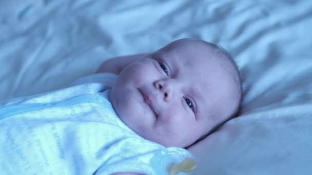 Captura Inocencia Pura Recién Nacido Con Este Hermoso Metraje Bebé — Vídeo de stock
