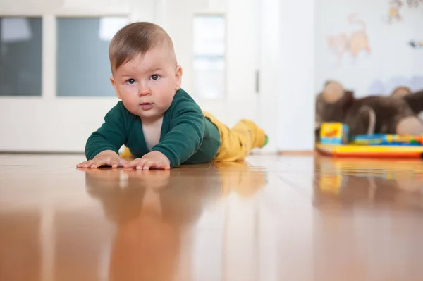 Cute Baby Boy Crawls Home Floor Explore World Learn Move — Stock Photo, Image