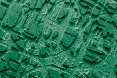 Tahtada öğütülen geometrik şekiller