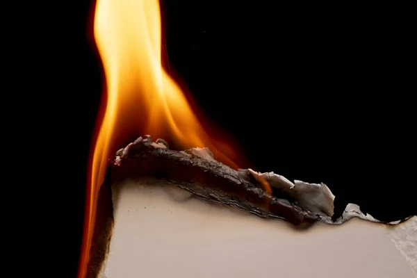 Brandend Papier Gloeiende Rand Van Papier Een Zwarte Achtergrond — Stockfoto