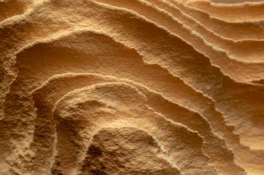 Eski ahşaptan yapılma, doğal doku.