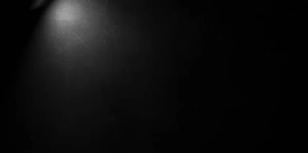 Черная Доска Освещенная Лампой — стоковое фото