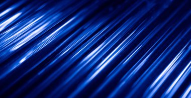 Karanlıkta parlayan optik fiber