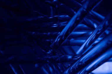 Karanlıkta parlayan optik fiber