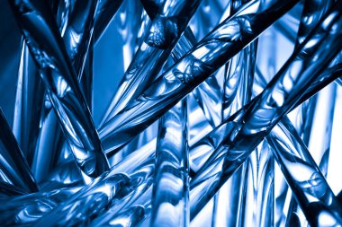 Karanlıkta parlayan optik fiber